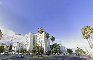 Pis  Avenida san lazaro. Venta de vivienda en sevilla. vivienda actualmente alquilada.