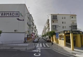 Appartement  Calle juan sebastian elcano. Vivienda en dos hermanas