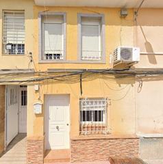 Casa  Calle del valle. Vivienda en alcantarilla