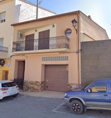 Casa adossada  Calle de san isidro labrador. Vivienda en belgida
