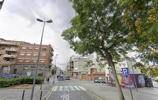 Appartement  Listz. Piso en santa coloma de gramenet