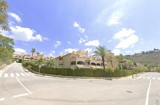 Rez-de-chaussée  Calle 29604. Venta de inmueble en marbella