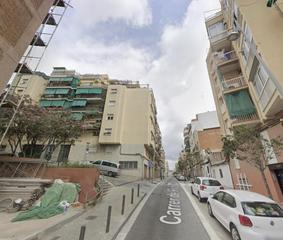 Pis  Ricard strauss. Piso en badalona