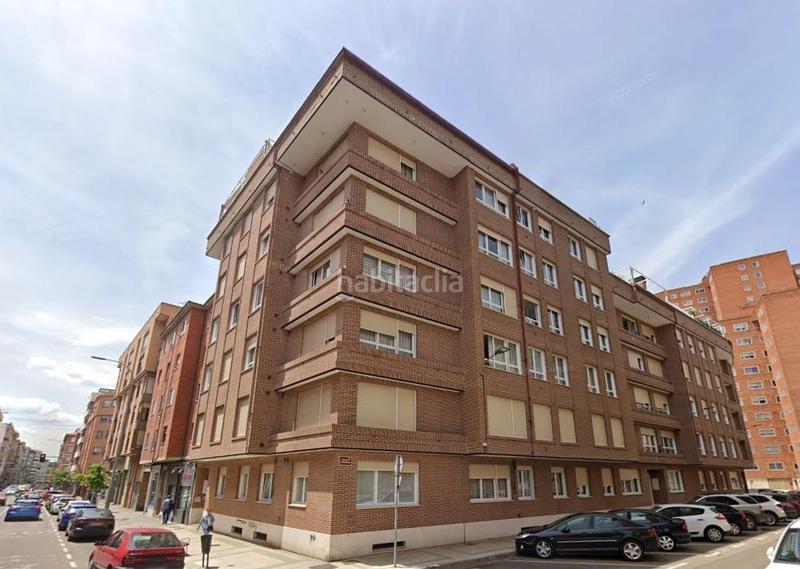 Foto b5dbfc1c-3e94-44ad-8fcb-d24d176c2543. Pis amb aparcament a Ave María Palencia