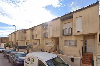 Casa adossada  Calle narciso yepes. Venta en condiciones especiales  modalidad cesión de remate