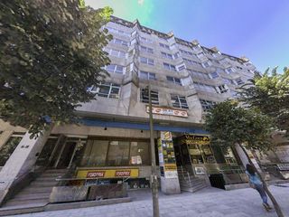 Local Comercial  Calle de montero ríos. Venta en condiciones especiales  modalidad cesión de remate