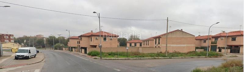 Foto ae20ec76-3c33-418b-8f63-62d6af449d9c. Chalet avec parking dans Mora