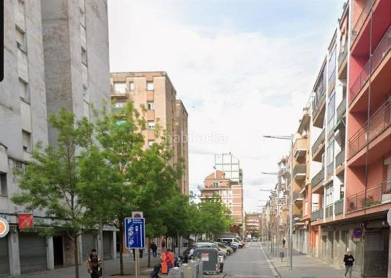 Foto be470acd-7e45-4400-8b2c-c6291f38ce53. Piso  en Centre Salt