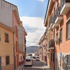 Aparcament cotxe a Velilla de San Antonio. Garaje en velilla de san antonio