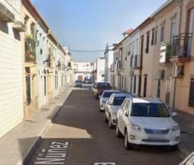 Chalet à Puebla de la Calzada. Chalet en puebla de la calzada