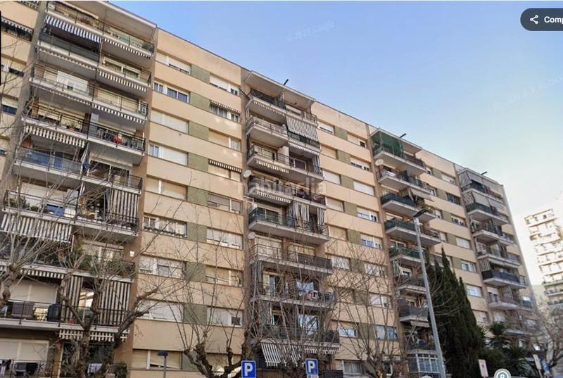 Foto c68fc184-7a4d-4d67-abea-e4c2d209de99. Locale commerciale in Les Torres Rubí