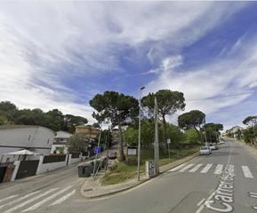 Xalet  Bertomeu r porcel. Chalet en lliça damunt