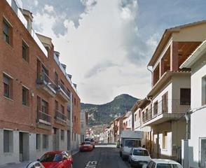 Piso  Comtes de centelles. Piso en centelles