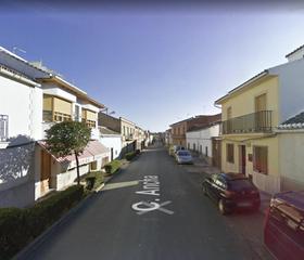 Casa  Calle ancha. Casa en calzada de calatrava