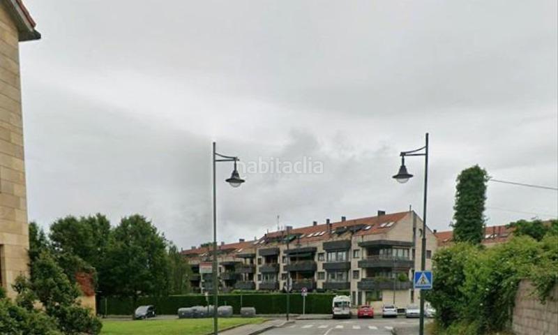 Foto 793587c9-d600-4e86-adcc-64258e739012. Parking voiture dans Viesques Gijón
