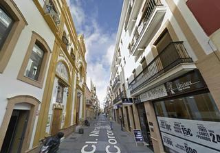 Pis  Ntr.sr.esperanza coronada. Piso en huelva