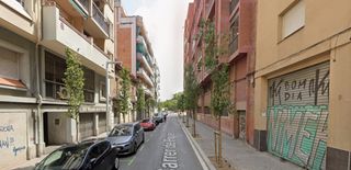 Flat  Cabanes. Piso en barcelona