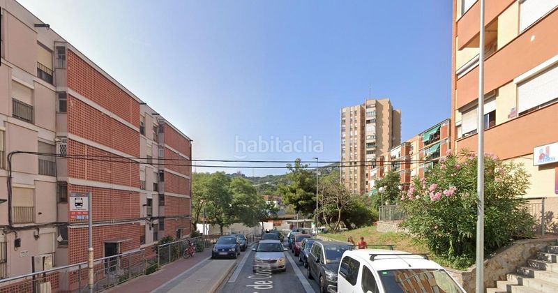 Foto 531c19e4-441c-4e23-bf60-c226a352dc8c. Pis a Ciutat Meridiana Barcelona