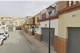 Maison jumelée  Calle de oporto. Casa adosada en montequinto