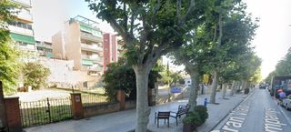 Pis  Gran via lluis companys. Piso en premia de mar