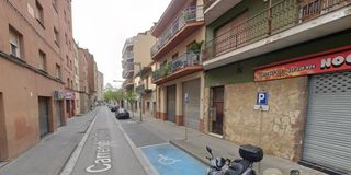 Etagenwohnung  Angel guimera. Piso en salt