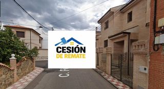Maison à Navalucillos (Los). Venta en condiciones especiales  modalidad cesión de remate
