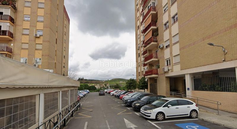 Foto a063554a-1e49-42a3-addf-857994303c5c. Pis a Balcón de Sevilla - Atalaya - La Uva - Extremeña Camas