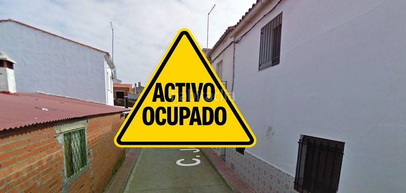 Foto d54930a5-a167-4ab2-b404-3b40794205ec. Casa amb aparcament a Madroñera