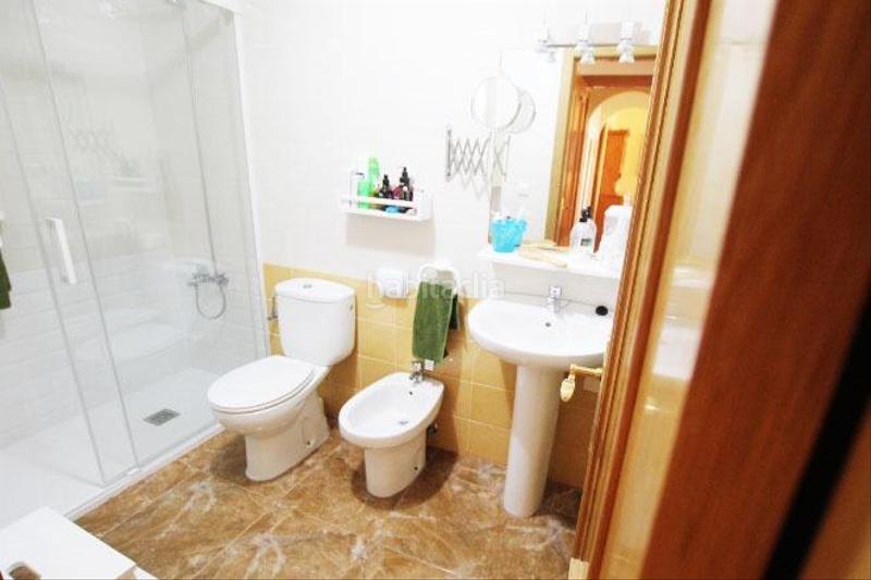 Foto 4009c1c2-a8b8-4c43-bee6-aa752b49b395. Appartement mit parking pool in Puerto Deportivo Guardamar del Segura