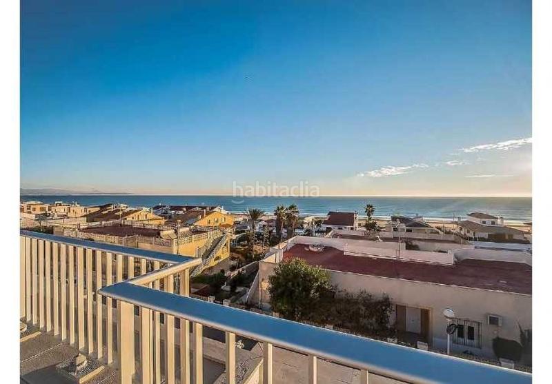 Foto 22b2879e-84bd-4364-af72-23029c670d8f. Reihenhaus mit heizung parking pool in Guardamar Playa Guardamar del Segura