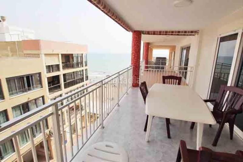 Foto 32ada482-f758-44a1-89d7-5e9a0b345e2d. Apartamento en calle ramon y cajal 3 en venta apartamento con amplia terraza a escasos metros de la playa centro en Guardamar del Segura
