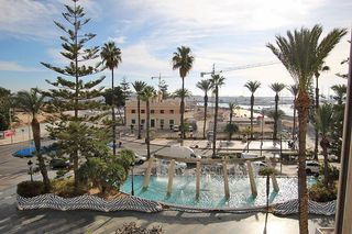 Piccolo appartamento  Plaza waldo calero. Piso frente al puerto deportivo de torrevieja