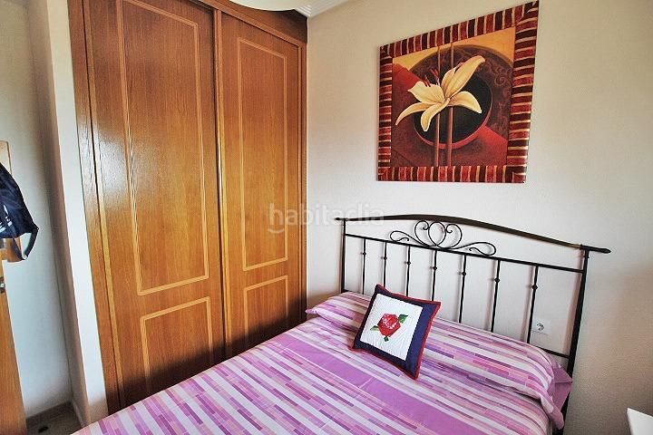 Foto 1f23f7ff-02a0-4a17-aca6-b024f484c5ec. Apartment with parking pool in Puerto Deportivo Guardamar del Segura