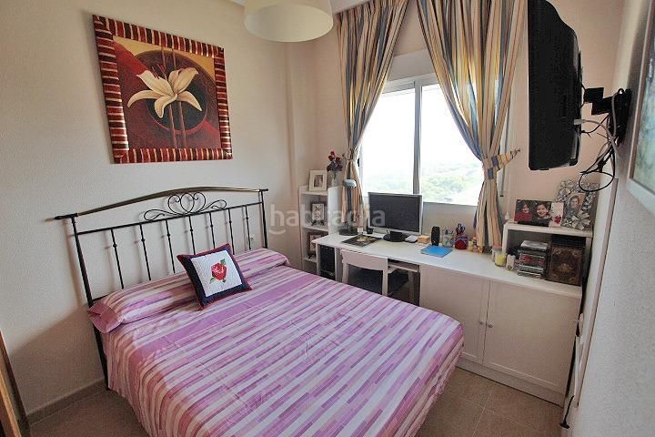 Foto b9d368ec-7168-46b2-a60d-d203a2e26beb. Apartment with parking pool in Puerto Deportivo Guardamar del Segura