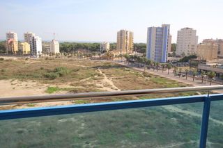 Miete Appartement  Calle mtro jesus lucas macia 11. Apartamento con dos habitaciones en zona sub7 cerca del río