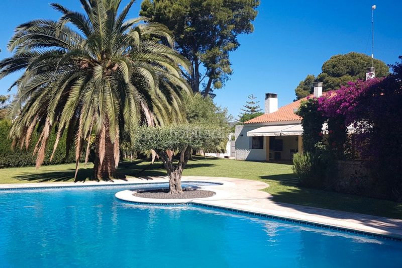 Foto 5a8895b6-a19b-4e8d-9f79-f66bcc44122d. Xalet a passatge bergantí 27 a Calafat Ametlla de Mar (L´)