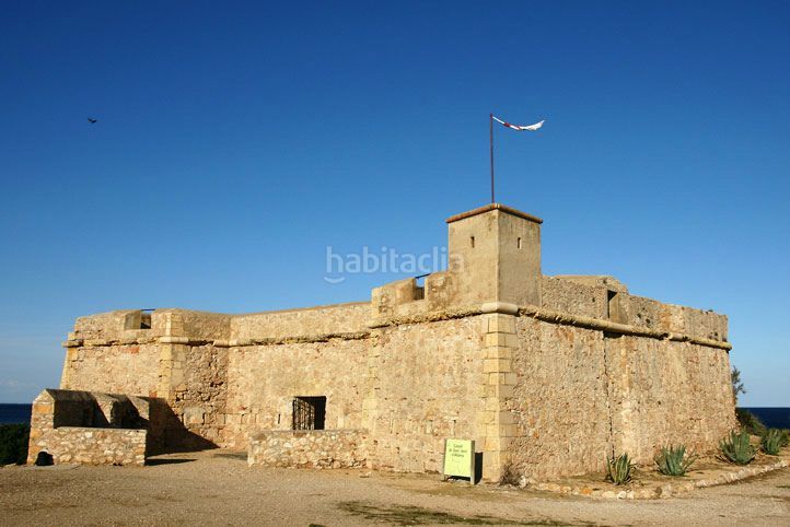 Foto 7353b26d-6930-4d82-ac6d-5a3d55253ff5. Xalet a passatge bergantí 27 a Calafat Ametlla de Mar (L´)