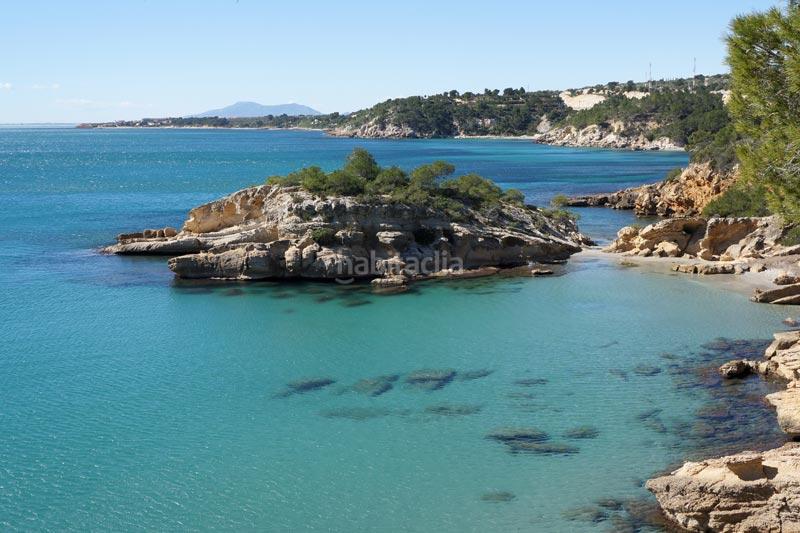 Foto e9a780d6-e9ac-46ef-bef9-f2048260ee7c. Chalet villa con gimnasio y jacuzzi, cerca mar, tres calas, ametlla de mar en Ametlla de Mar (L´)