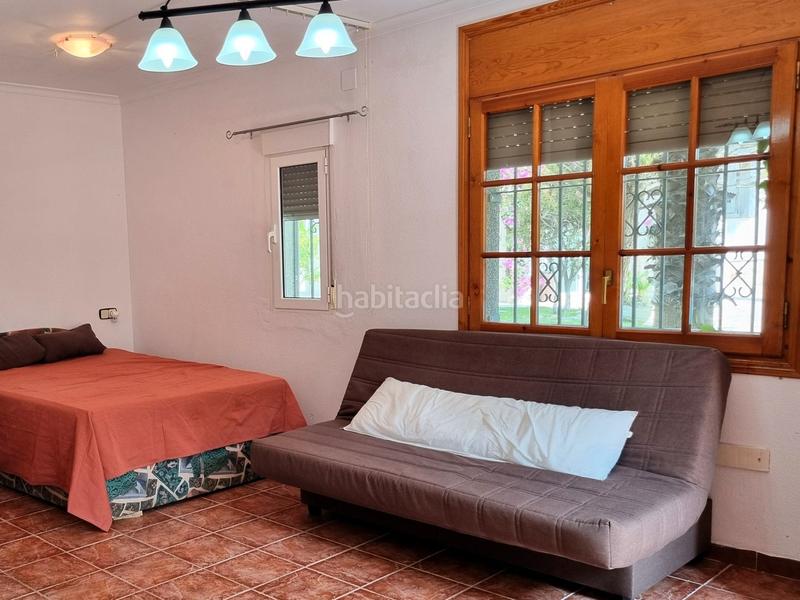 Foto 74a2250d-33b3-457a-9b19-9a7479906ee6. Chalet villa, chalet más dos apartamentos, gran piscina y jardín, tres cales , ametlla de mar en Ametlla de Mar (L´)