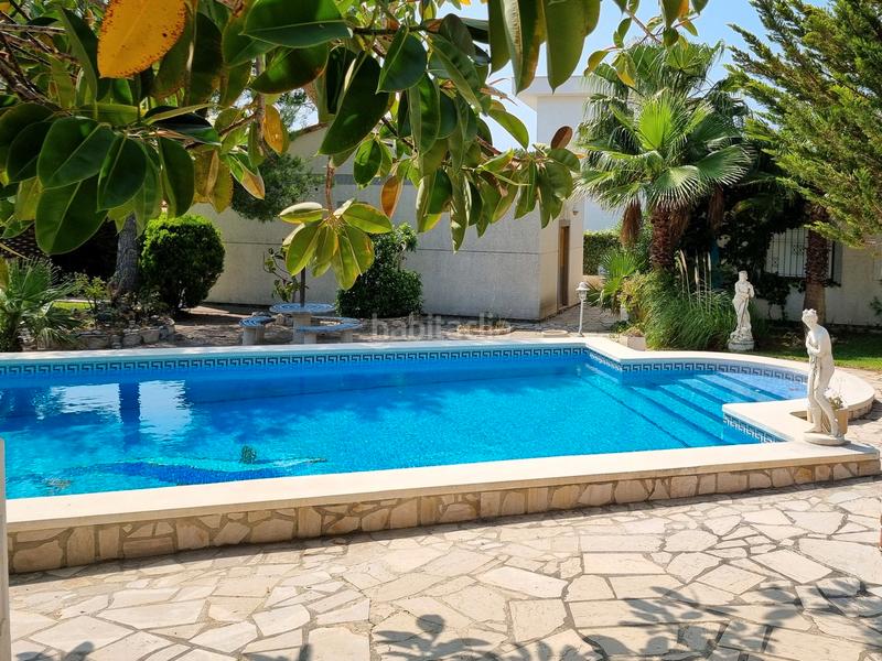 Foto 99a6e77d-7232-40fa-be0e-061d8c110632. Chalet villa, chalet más dos apartamentos, gran piscina y jardín, tres cales , ametlla de mar en Ametlla de Mar (L´)