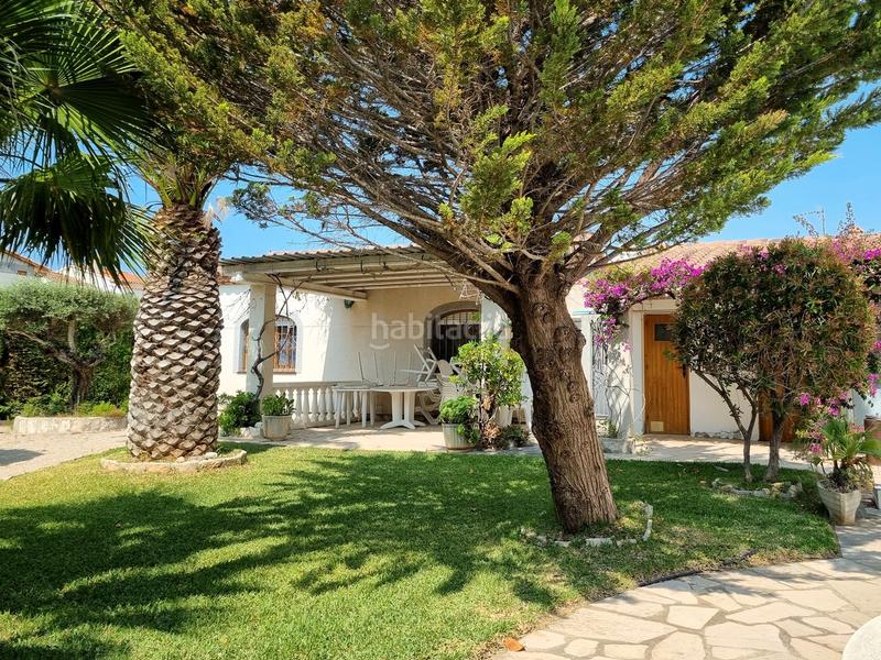 Foto db27e571-8e4b-4586-a91e-e4cc4bc39fe9. Chalet villa, chalet más dos apartamentos, gran piscina y jardín, tres cales , ametlla de mar en Ametlla de Mar (L´)