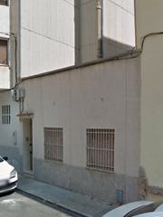 House  Carrer ramon i cajal. Casa a reformar con derecho de vuelo, cerca centro y playas, ame