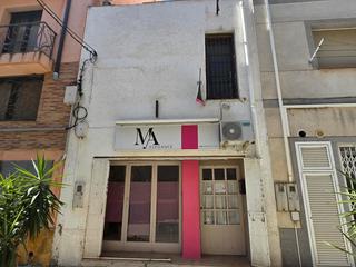 Casa en Carrer de les drassanes 14. Inmueble polivalente, casa, local o mixto, centrico, l'ametlla d