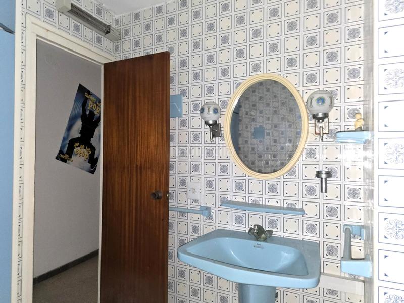 Foto b33125a9-66ab-4276-bdb8-fbf74a9e02f0. Casa a carrer andreu llambrich 33 a L´Ametlla de Mar Ametlla de Mar (L´)
