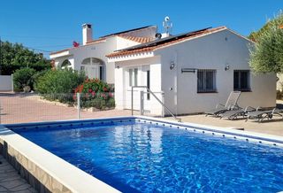 Chalet en Carrer Número Dotze