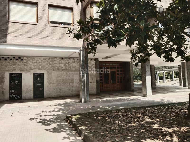 Foto cb40aea7-e189-4686-92f3-8d203aef60e5. Local comercial en zabalgane plaza 9 local en plaza zabalgane 9-galdakano en Galdakao