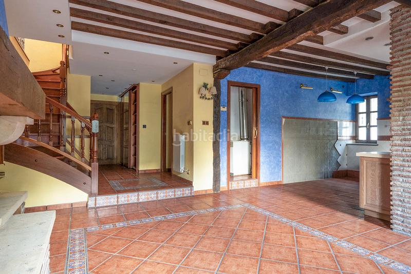 Foto 5d12ffd8-9d9b-4ef1-9c0b-c5d485fb1af1. Dúplex amb xemeneia calefacció a Aretxabaleta