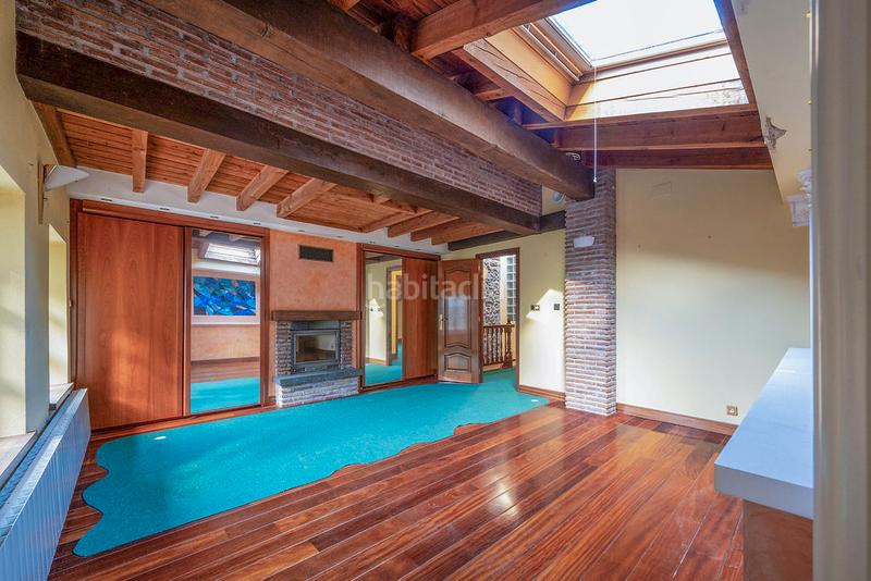 Foto 665b599b-5796-4b27-9850-6d8eba647f34. Dúplex amb xemeneia calefacció a Aretxabaleta