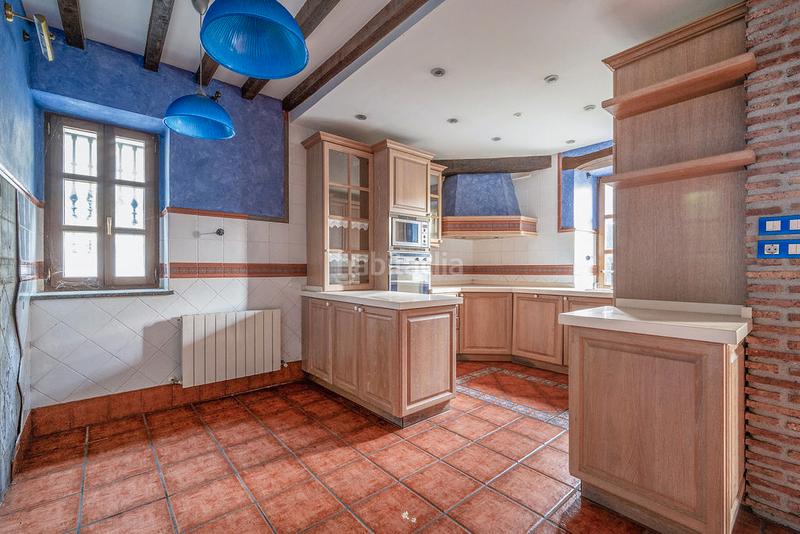 Foto f6237cd1-aa8c-484c-88e7-ae48a05b04bc. Dúplex amb xemeneia calefacció a Aretxabaleta