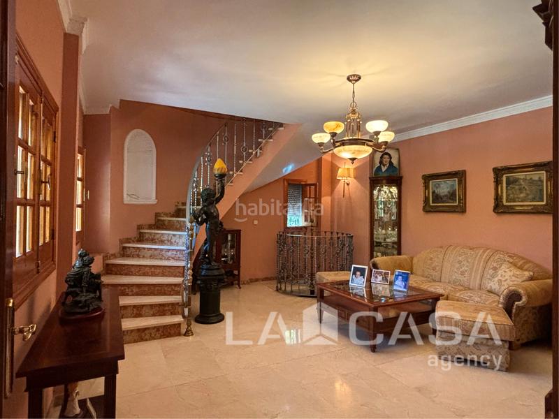 Foto 9c5ba7e2-8890-4432-aa89-83e2fbb36043. Chalet en cerros de Montequinto Montequinto